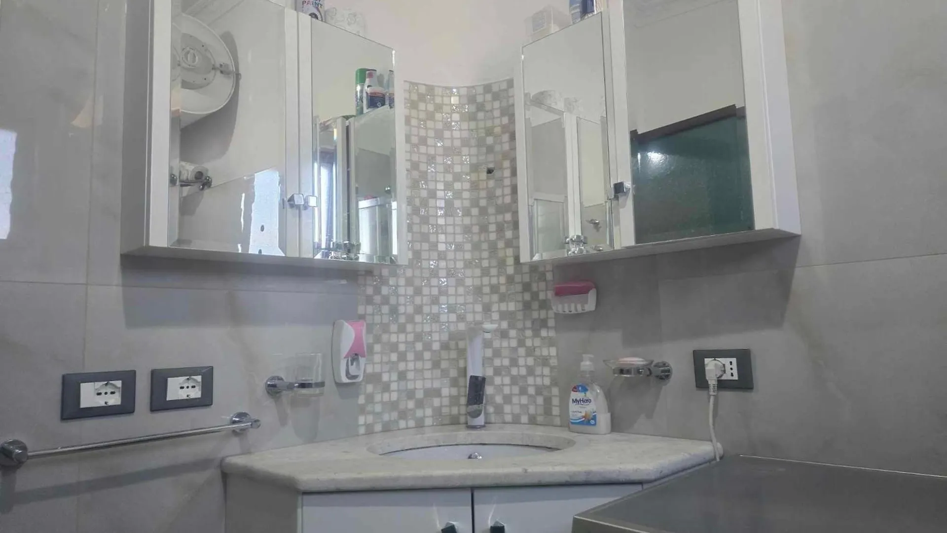 Kledi & Ilda Apartment Durres 0*,